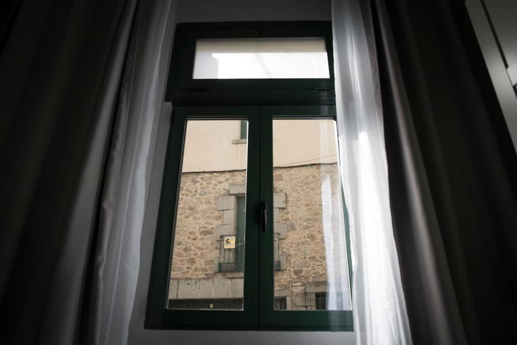 Apartamento En Centro Historico Con Patio Romano San Lorenzo de El Escorial Exterior foto